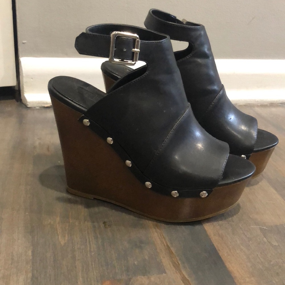 Studded leather wedge
